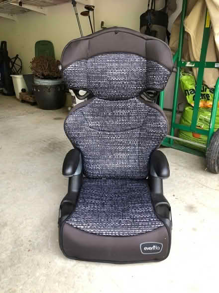 Photo of free Car seats (Havre de Grace.) #2