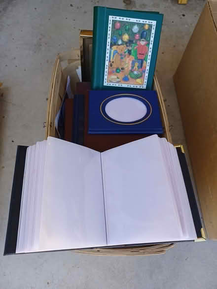 Photo of free Small & medium photo albums (Golf & Waukegan) #1