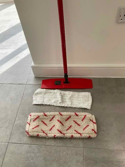 Photo of free Vileda floor mop with extendable handle. (Dunston S41) #1