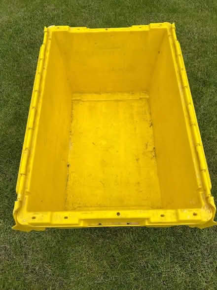 Photo of free Heavy duty plastic packing crate (Whitemans Green RH17) #3