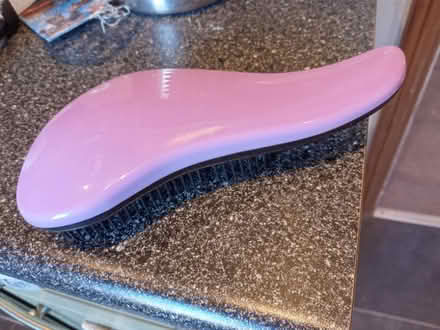 Photo of free Detangling brush (Harton, NE34) #2