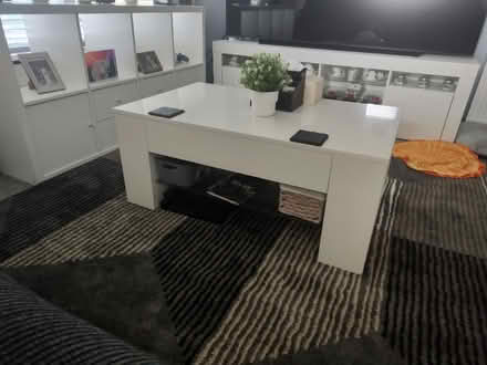 Photo of free High gloss coffee table (Gorgie EH11) #3