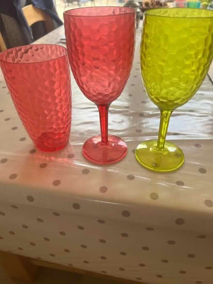 Photo of free 3 Plastic glasses as picture (Bath) #1