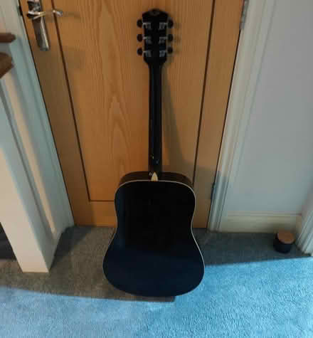 Photo of free Acoustic Guitar (Chattenden ME3) #3