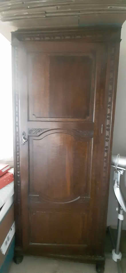 Photo of free Wardrobe (N2 East Finchley tube) #3