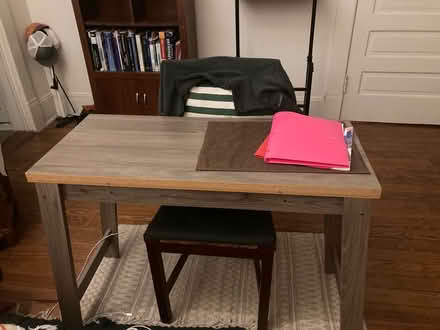 Photo of free Desk and kitchen table (30306) #1