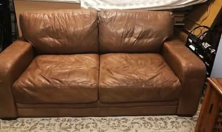 Photo of free Leather 3 seater Sofa (Wimbledon Village SW19) #2