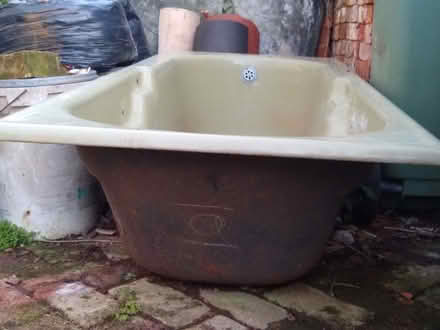 Photo of free Avocado Cast Iron Bath (Golden Triangle NR2) #2