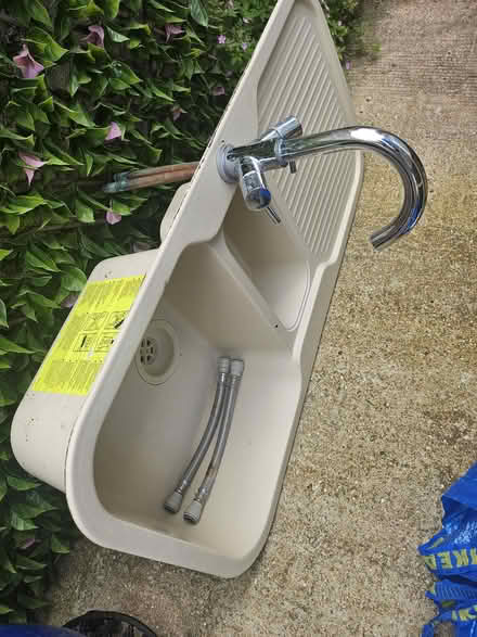 Photo of free Kitchen Sink Cream (Southsea PO4) #1