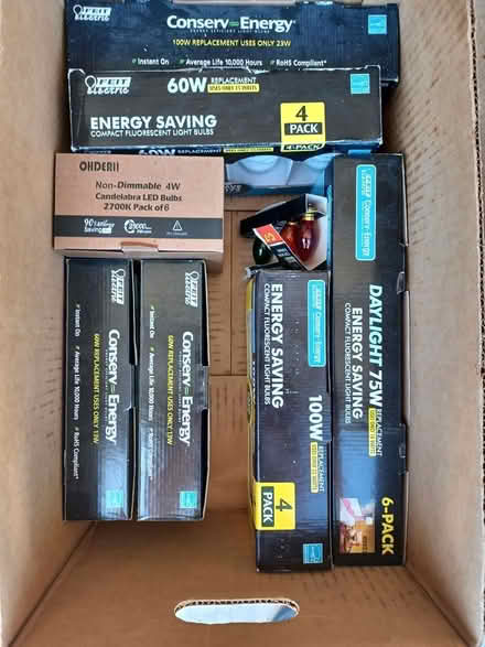 Photo of free Miscellaneous light bulbs (Golf & Waukegan) #1