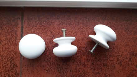 Photo of free White Cupboard Knobs x 21 (Dorking (near Cock Roundabout)) #2