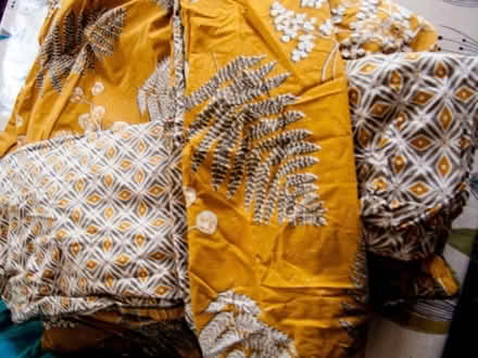 Photo of free Duvet Cover Set King Size Yellow (Southport PR9) #1