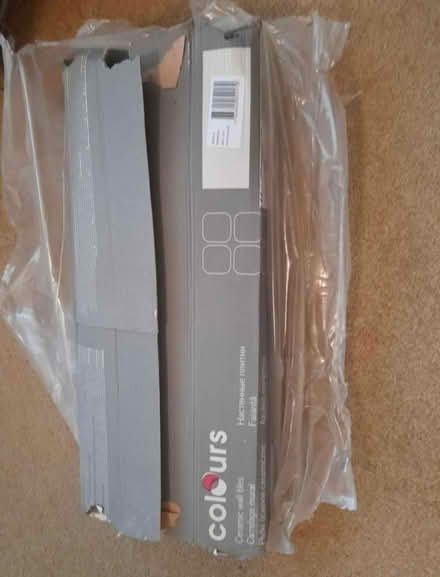 Photo of free six tiles 50x20cm left over from splashback (Hollins BL9) #3