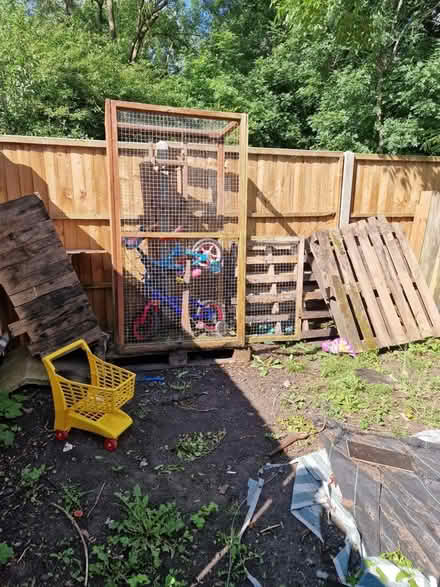 Photo of free Collection of things (croydon CR0) #2