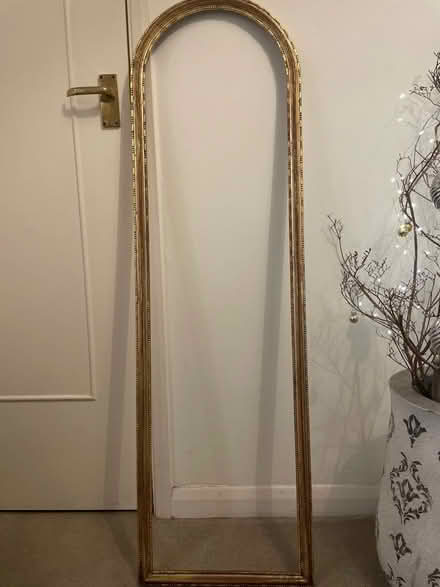Photo of free Mirror frame (empty) (Richmond TW9) #1