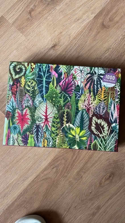Photo of free 1000pc plant jigsaw puzzle (SE4, brockley) #1