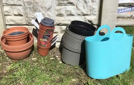 Photo of free Plastic plant pots and useful bag (Birley Edge S6) #1