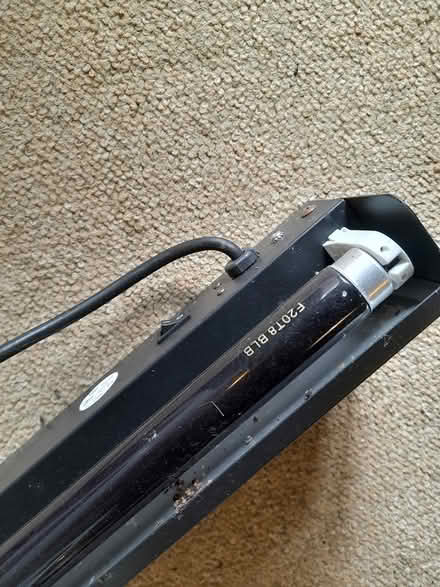 Photo of free 2 Ultra-Violet Strip Lights (CT4) #2