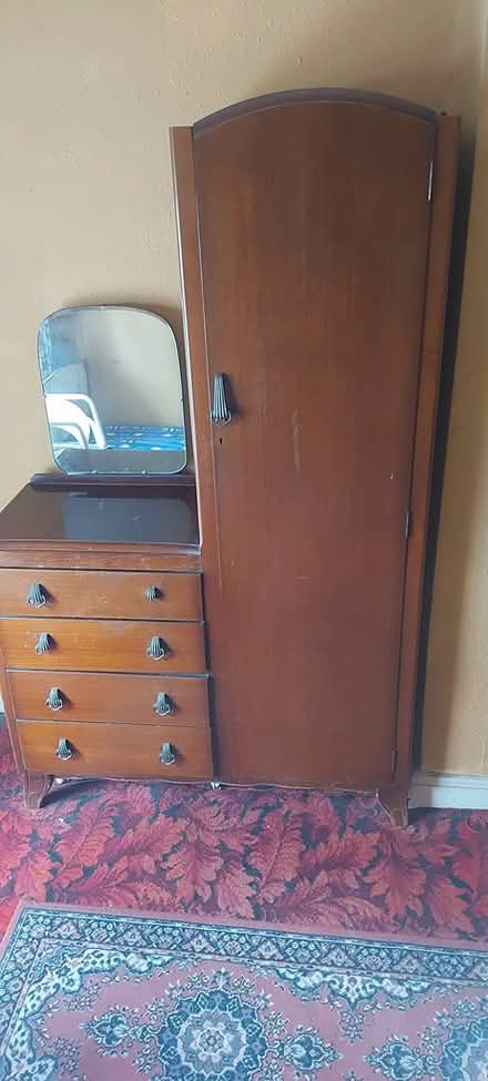 Photo of free Wardrobe and drawers (Ellesmere Port CH65) #1