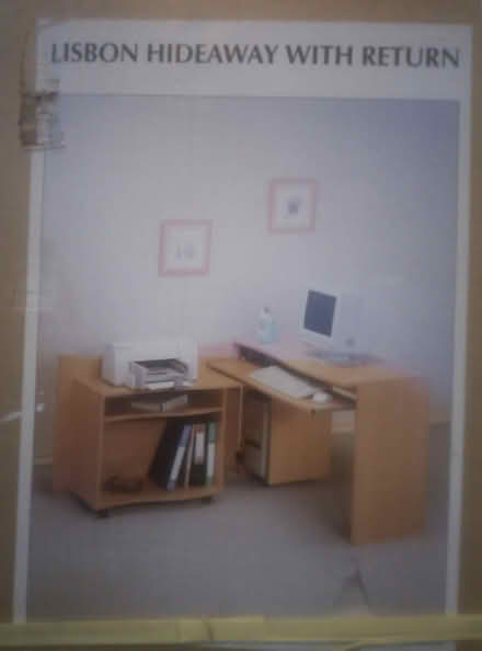Photo of free lisson hideaway with return table (Askew Road W12) #1