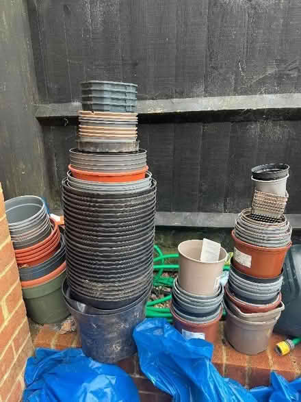 Photo of free A Job Lot of Plastic Plant Pots (Cranbourne RG21) #1