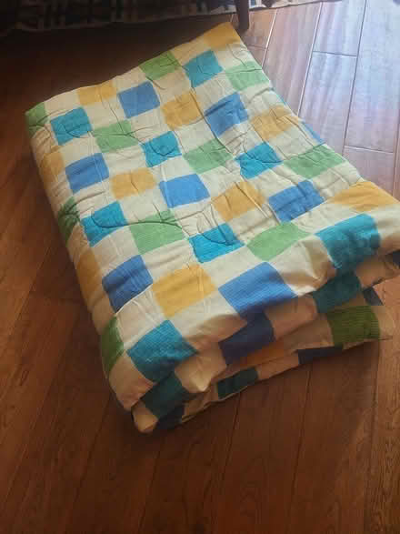 Photo of free Large single duvet/quilt (Hither green SE13) #1