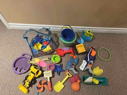 Photo of free Various sand toys (Southwest Oakville) #1