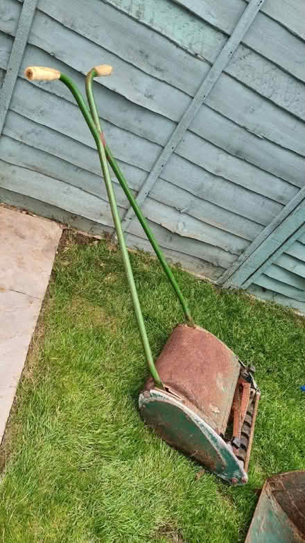 Photo of free Push mower (south ham basingstoke) #1