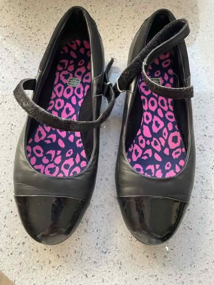 Photo of free Clark’s school shoe, adult 6G (Croydon CR0) #1