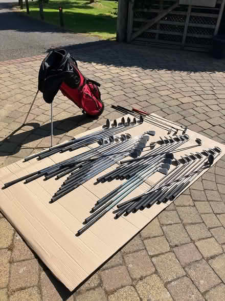 Photo of free Golf clubs + golf bag (CT5) #1