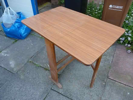 Photo of free Kitchen table (Stockport SK4) #4