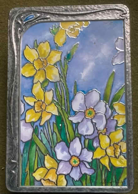 Photo of free Attractive biscuit tin (daffodils) (Bloomsbury WC1H) #1