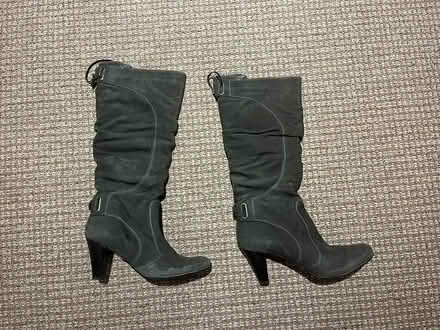 Photo of free Size 9 women winter boots (Southwest Oakville) #4