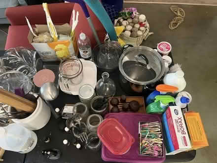 Photo of free moving.. bowls, blanket, jars, glue (Foss Park Somerville) #1
