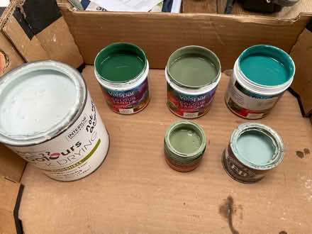 Photo of free 75l eggshell paint & sample pots (SE5) #1