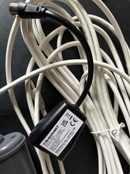 Photo of free Blaupunkt indoor/outdoor hd tv aerial (Redhill RH2) #1