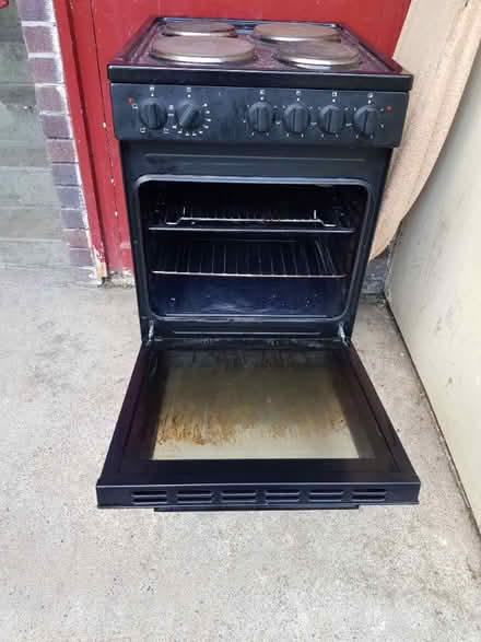 Photo of free Electric cooker. (Stannington S6) #1