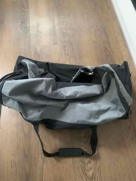 Photo of free Large holdall (Harold Hill RM3) #1