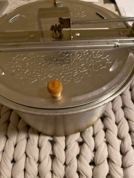 Photo of free Used stovetop Popcorn Popper (ITP-Buckhead Margaret Mitchell) #3
