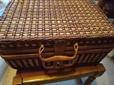 Photo of free Wicker picnic basket (Stafford ST16) #2