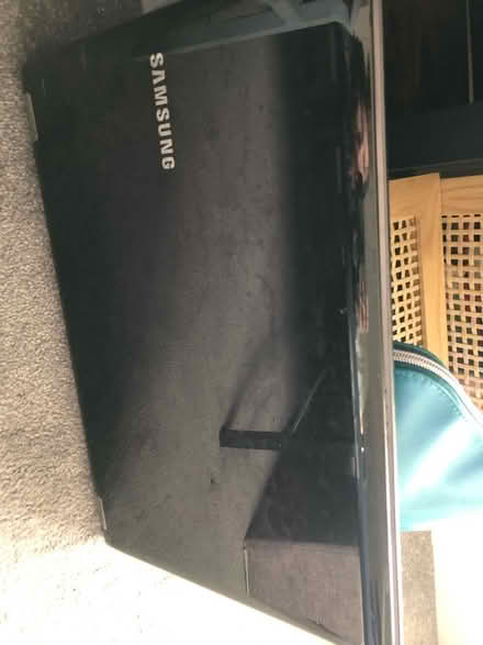 Photo of free Old Samsung laptop and charger (UB2) #1