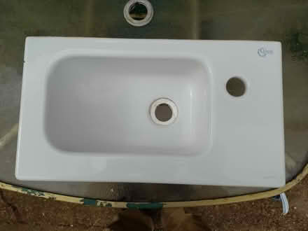 Photo of free Wash hand basin (Abingdon OX14) #1