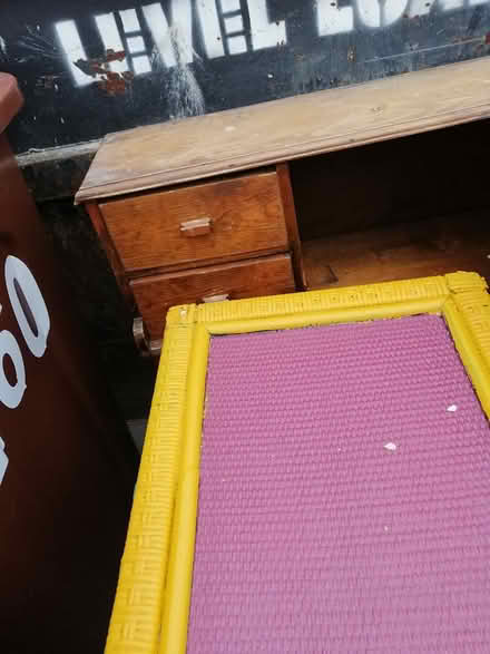 Photo of free bureau hallway cupboard (Worcester Park KT4) #1