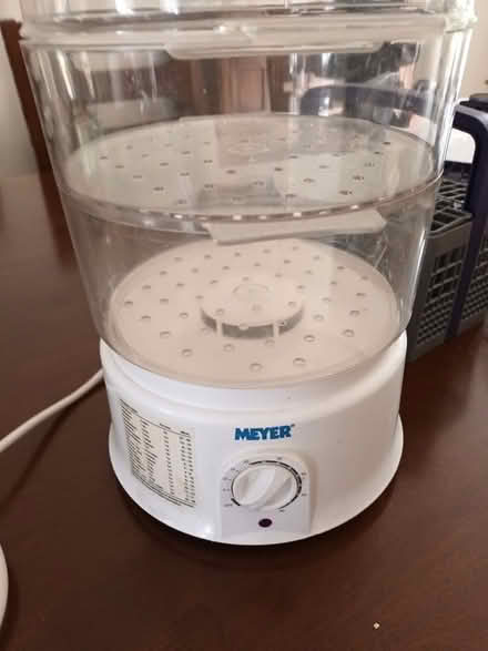 Photo of free two tier electric steamer (Pyrford GU22) #1