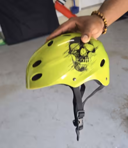 Photo of free Medium Kid's Helmet (Gatlin & I-95) #1
