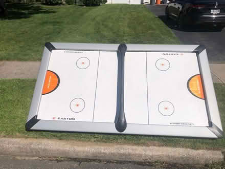 Photo of free Air hockey (33 brilner drive 11787) #1