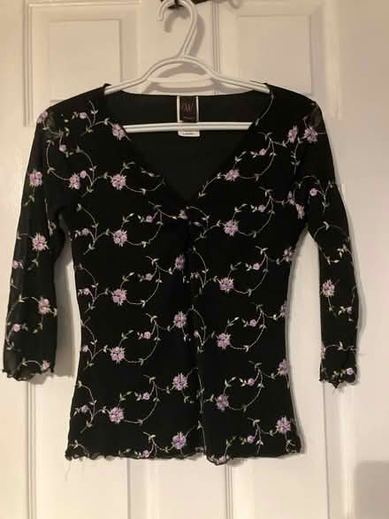 Photo of free Fitted blouse (Hampton, Wythe) #1