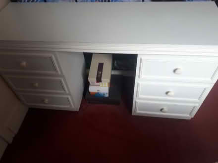Photo of free White dressing table (Morrell Avenue OX4) #1