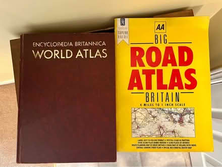Photo of free Encyclopedia Brittanica 1961 (North West Aurora) #2
