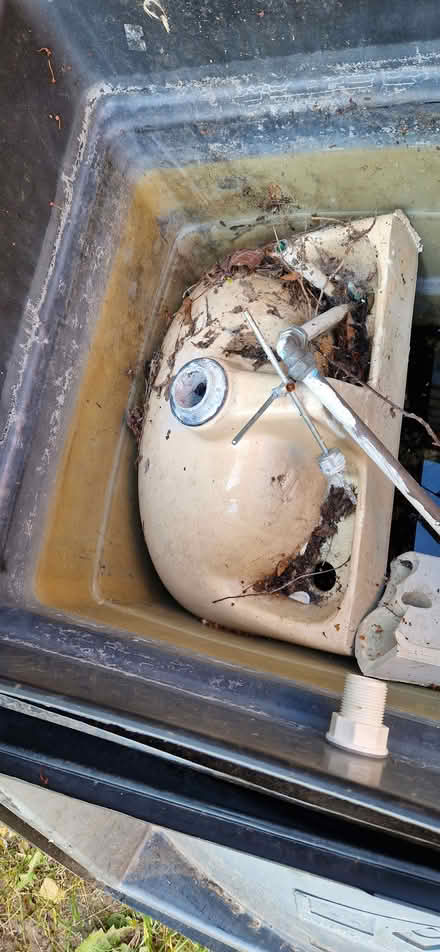Photo of free Sink (RG5) #2